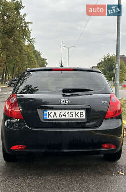 Хетчбек Kia Ceed 2007 в 