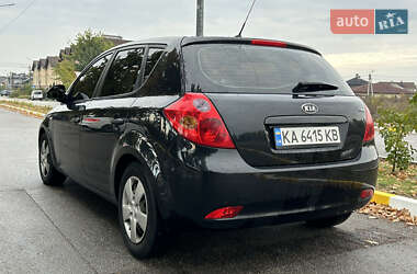 Хетчбек Kia Ceed 2007 в 