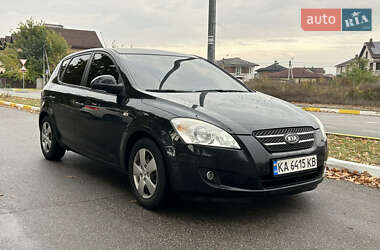 Хетчбек Kia Ceed 2007 в 