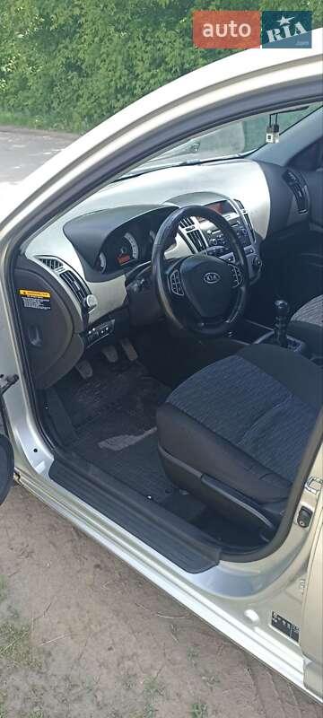 Хэтчбек Kia Ceed 2007 в Лубнах фото 7 Хэтчбек Kia Ceed 2007 в Лубнах