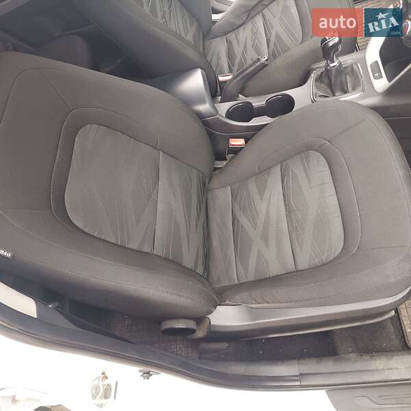 Хэтчбек Kia Ceed 2012 в Одессе