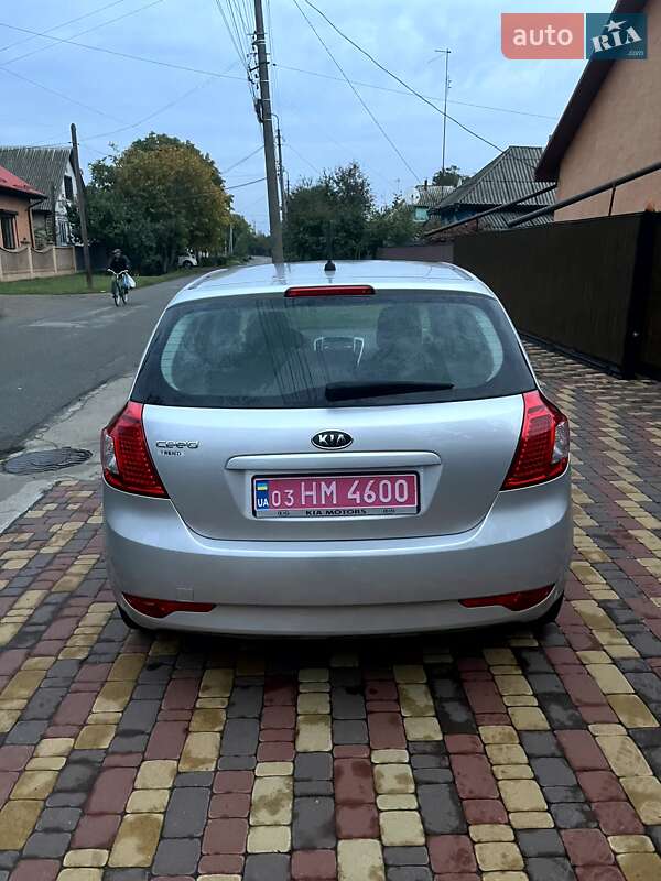 Хетчбек Kia Ceed 2010 в Ніжині фото 6 Хетчбек Kia Ceed 2010 в Ніжині