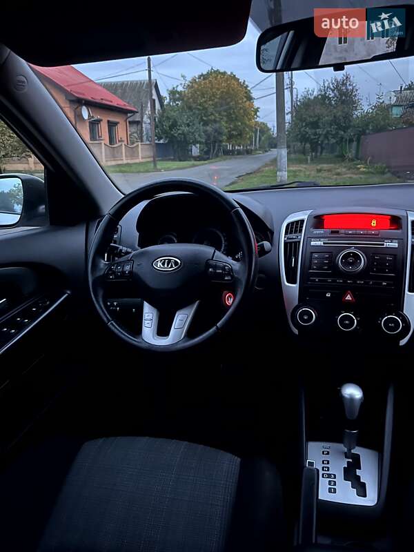 Хетчбек Kia Ceed 2010 в Ніжині фото 16 Хетчбек Kia Ceed 2010 в Ніжині