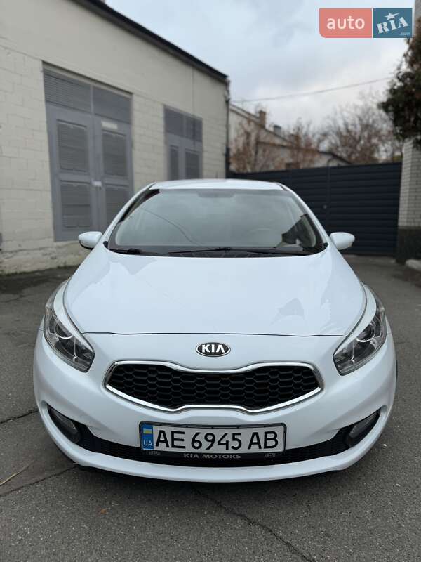 Хетчбек Kia Ceed 2013 в Києві