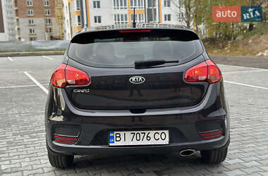 Хэтчбек Kia Ceed 2017 в 