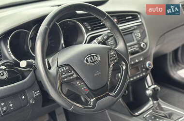 Хэтчбек Kia Ceed 2017 в 