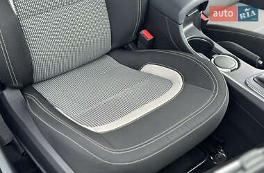 Хэтчбек Kia Ceed 2017 в 