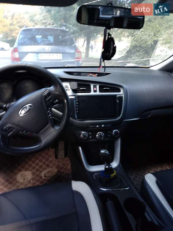 Хетчбек Kia Ceed 2012 в Винниках фото 4 Хетчбек Kia Ceed 2012 в Винниках