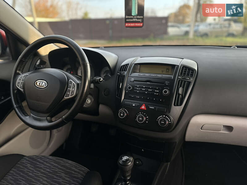 Универсал Kia Ceed 2008 в Виннице фото 48 Универсал Kia Ceed 2008 в Виннице