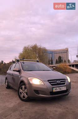 Хетчбек Kia Ceed 2008 в Києві Хетчбек Kia Ceed 2008 в Києві
