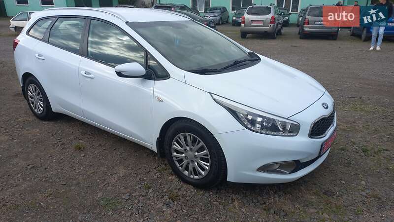 Универсал Kia Ceed 2015 в Сокале