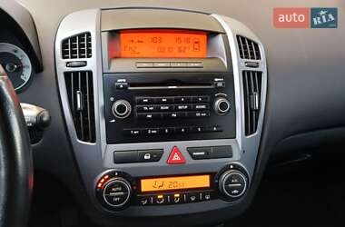 Універсал Kia Ceed 2008 в  фото 17 Універсал Kia Ceed 2008 в