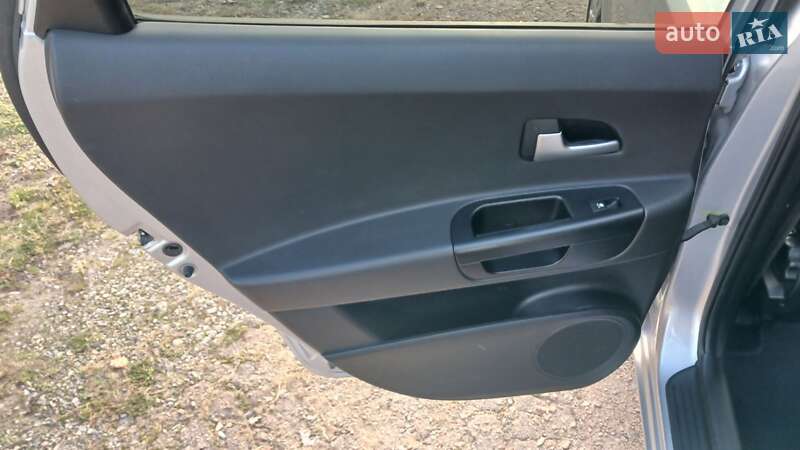 Универсал Kia Ceed 2008 в Краматорске фото 25 Универсал Kia Ceed 2008 в Краматорске