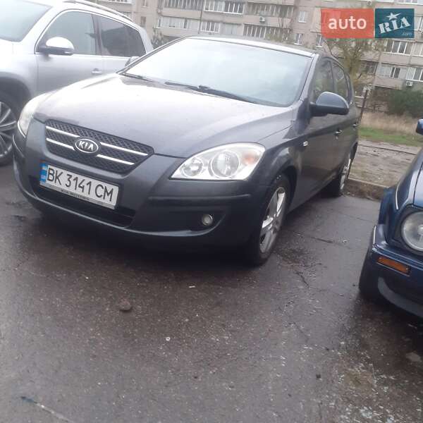 Хэтчбек Kia Ceed 2008 в Киеве фото 2 Хэтчбек Kia Ceed 2008 в Киеве
