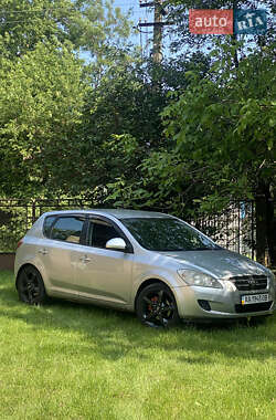 Хэтчбек Kia Ceed 2008 в Киеве