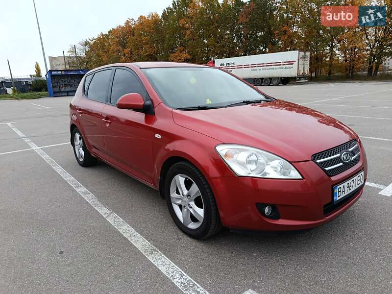 Хэтчбек Kia Ceed 2008 в Кропивницком фото 7 Хэтчбек Kia Ceed 2008 в Кропивницком