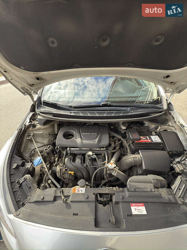 Хэтчбек Kia Ceed 2017 в Киеве фото 26 Хэтчбек Kia Ceed 2017 в Киеве