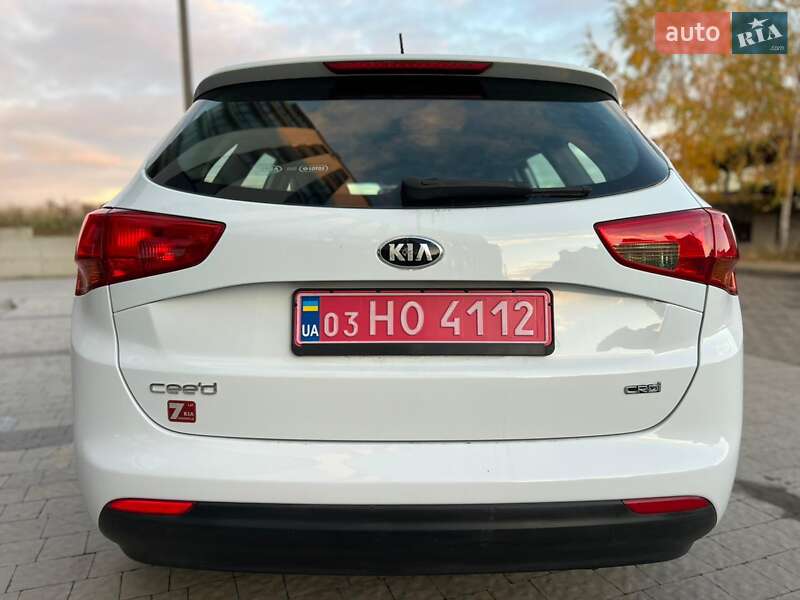 Универсал Kia Ceed 2015 в Сокале