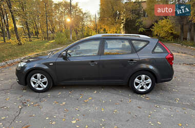 Універсал Kia Ceed 2012 в  фото 7 Універсал Kia Ceed 2012 в