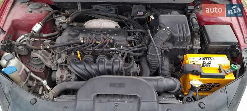 Хэтчбек Kia Ceed 2006 в Богуславе