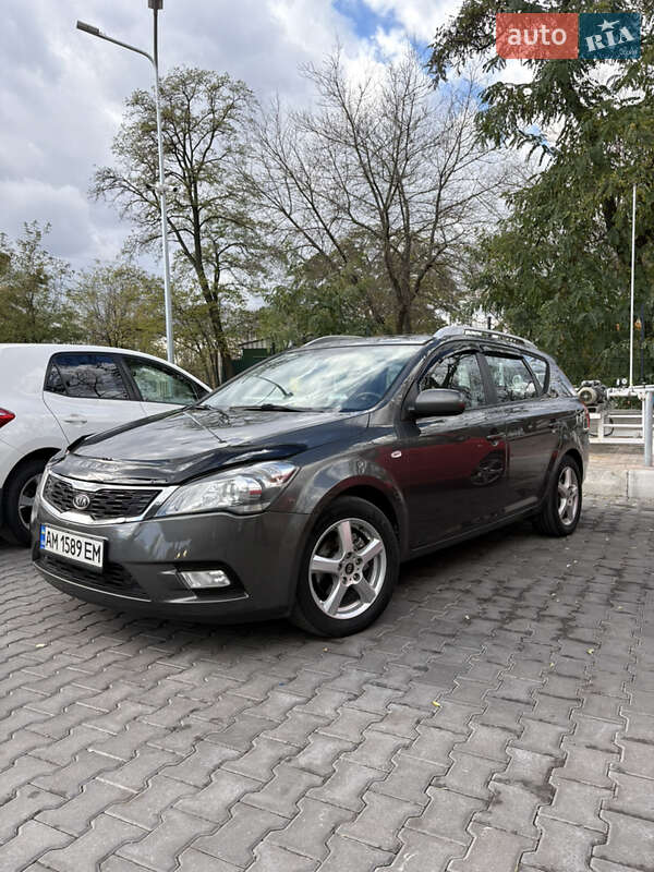 Универсал Kia Ceed 2011 в Киеве фото 4 Универсал Kia Ceed 2011 в Киеве