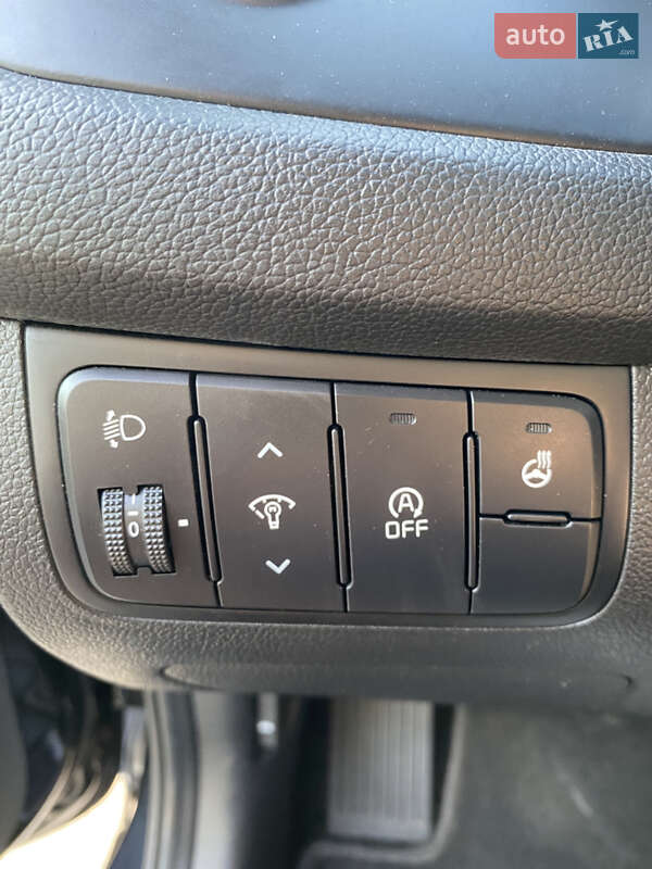 Универсал Kia Ceed 2013 в Сокале