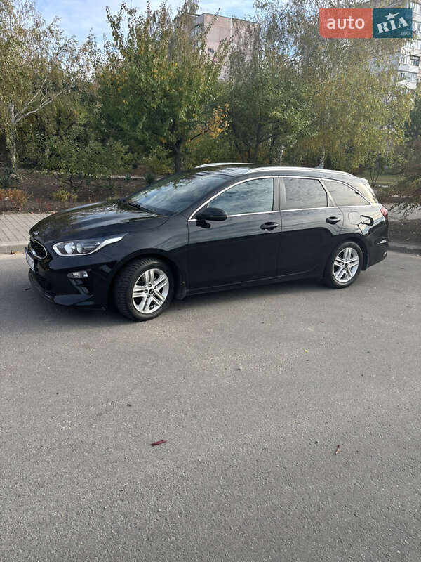 Универсал Kia Ceed 2021 в Запорожье