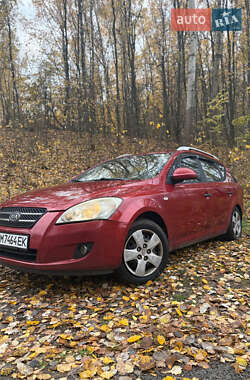 Універсал Kia Ceed 2009 в Ромнах