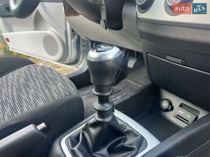 Універсал Kia Ceed 2009 в Охтирці