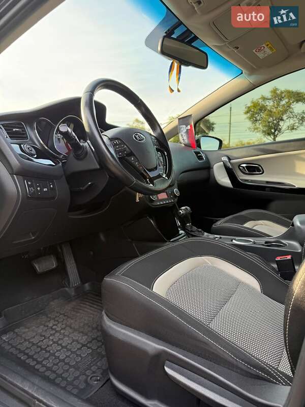 Универсал Kia Ceed 2013 в Запорожье