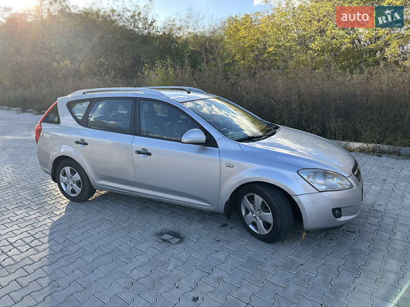 Універсал Kia Ceed 2009 в Полтаві