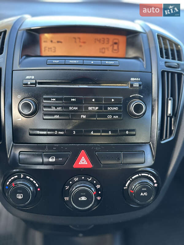 Універсал Kia Ceed 2009 в Полтаві