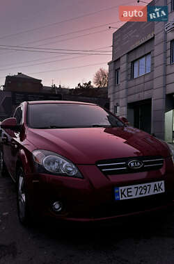 Хетчбек Kia Ceed 2008 в Дніпрі