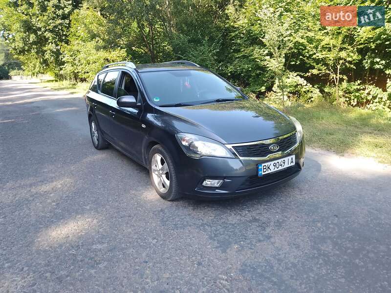 Універсал Kia Ceed 2010 в Дубні фото Універсал Kia Ceed 2010 в Дубні