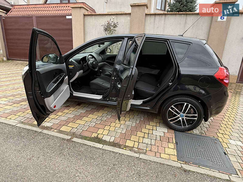 Хэтчбек Kia Ceed 2007 в Одессе фото 18 Хэтчбек Kia Ceed 2007 в Одессе