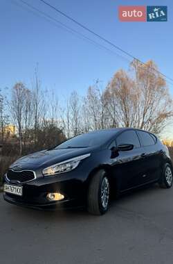 Хэтчбек Kia Ceed 2013 в Киеве