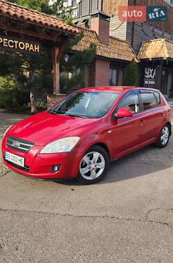 Хэтчбек Kia Ceed 2008 в Одессе