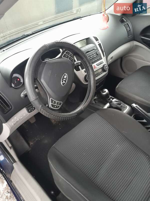 Универсал Kia Ceed 2007 в Недригайлове фото 5 Универсал Kia Ceed 2007 в Недригайлове