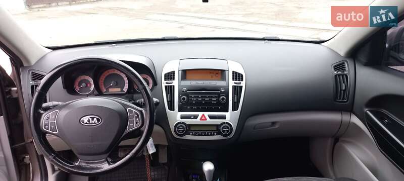 Хетчбек Kia Ceed 2008 в Києві фото 8 Хетчбек Kia Ceed 2008 в Києві