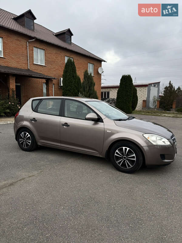 Хетчбек Kia Ceed 2007 в Знам'янці