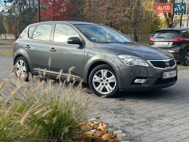 Хетчбек Kia Ceed 2009 в Львові фото Хетчбек Kia Ceed 2009 в Львові