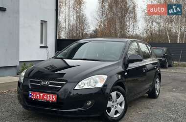 Хэтчбек Kia Ceed 2007 в Любешове
