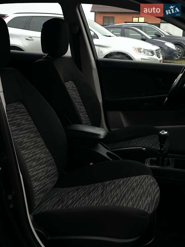 Хэтчбек Kia Ceed 2007 в Маневичах фото 27 Хэтчбек Kia Ceed 2007 в Маневичах