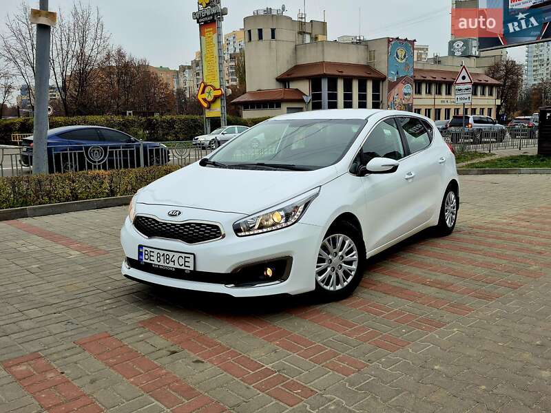 Хэтчбек Kia Ceed 2018 в Киеве
