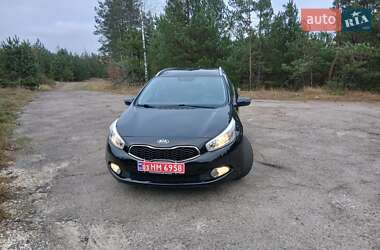Универсал Kia Ceed 2013 в Сарнах