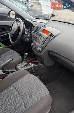 Хэтчбек Kia Ceed 2008 в Виннице