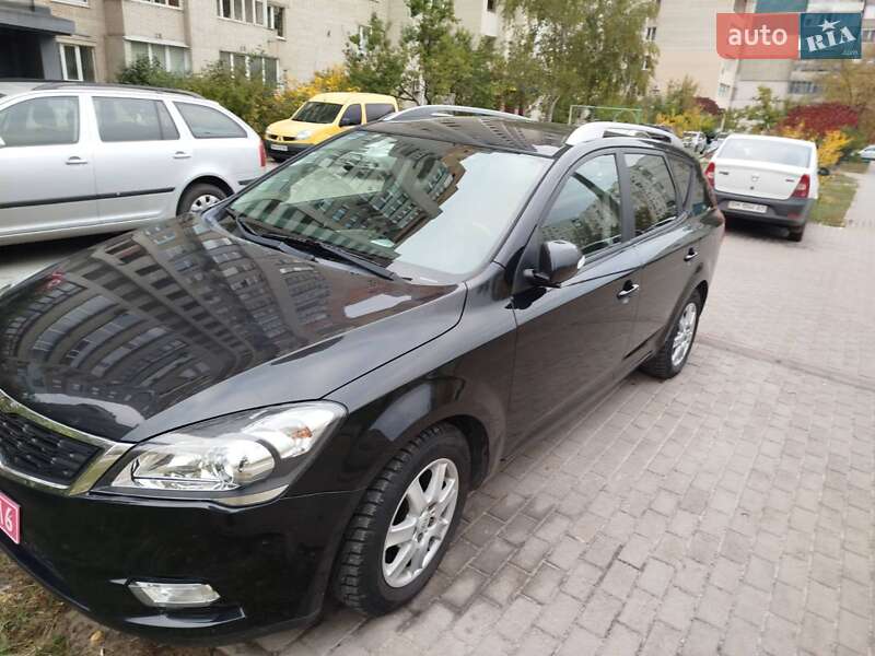 Універсал Kia Ceed 2011 в Сумах