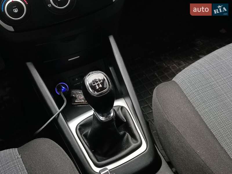 Хэтчбек Kia Ceed 2009 в Харькове