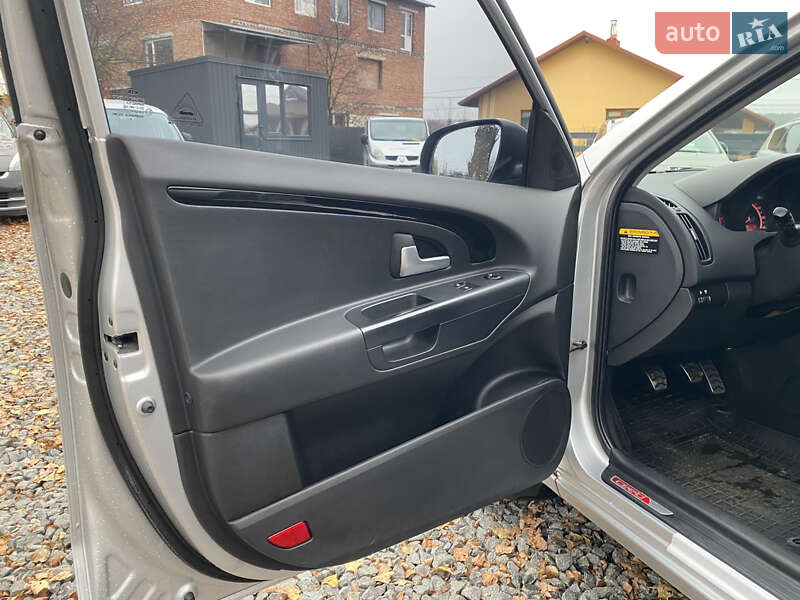 Універсал Kia Ceed 2010 в Хмельницькому