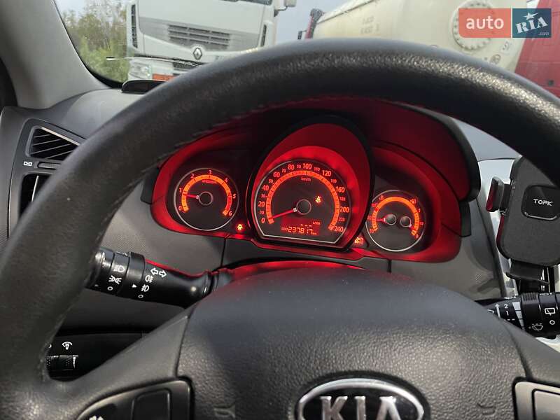 Хэтчбек Kia Ceed 2011 в Боярке фото 11 Хэтчбек Kia Ceed 2011 в Боярке